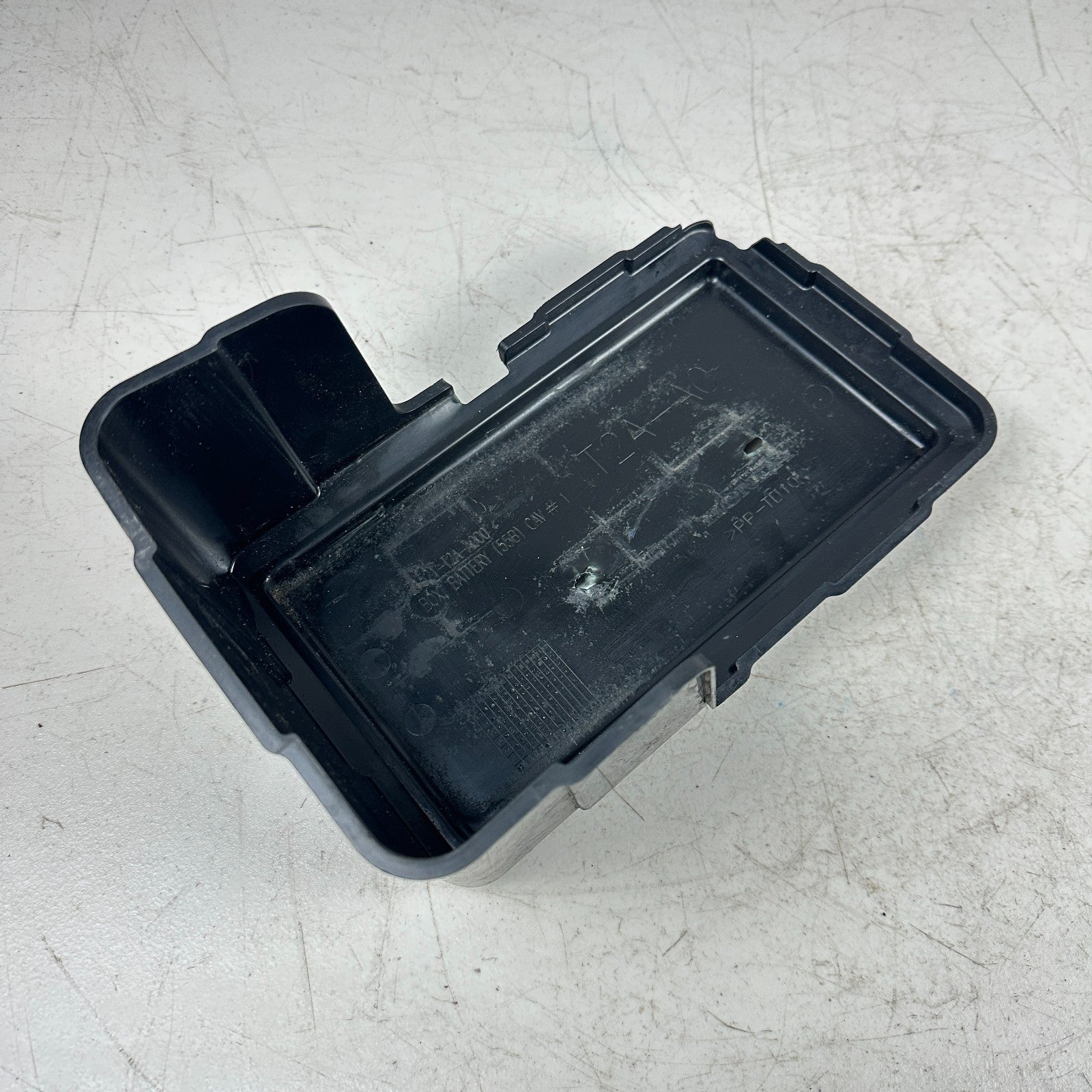 2013-2017 HONDA ACCORD BATTERY TRAY HOLDER SUPPORT BRACKET 31521-T2A-A00 OEM