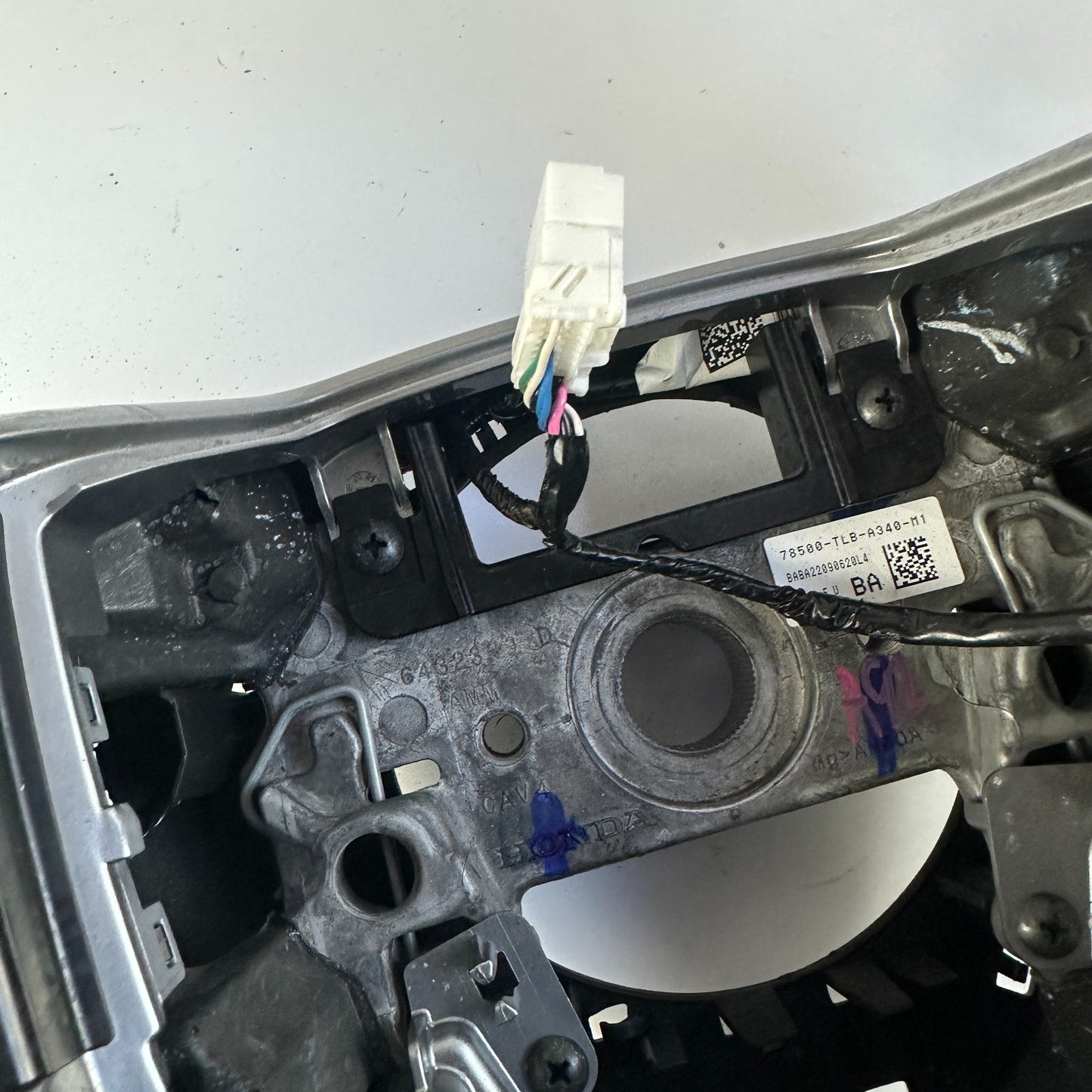 2017-2022 HONDA CR-V STEERING WHEEL W/ CONTROL SWITCHES BLACK 78500-TLB-A34 OEM