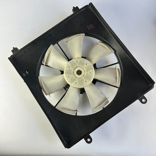 2013-2017 HONDA ACCORD ENGINE RADIATOR COOLING FAN BLADE MOTOR ASSEMBLY OEM