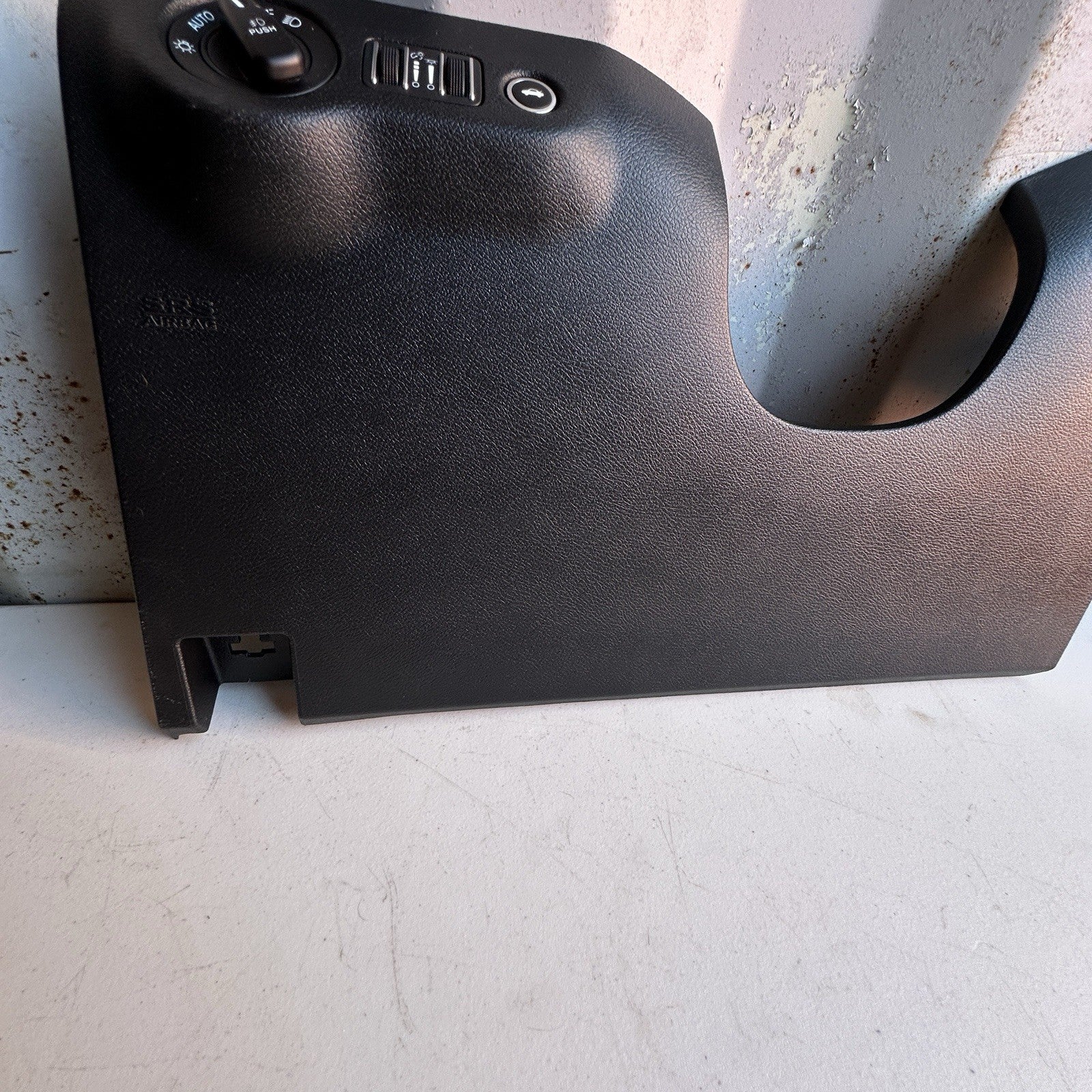 2015-2023 DODGE CHARGER STEERING COLUMN COVER.LO198977DX9AE