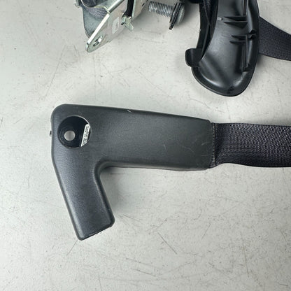 05-13 CHEVROLET CORVETTE FRONT RIGHT SIDE SEAT BELT SEATBELT RETRACTOR BLACK OEM