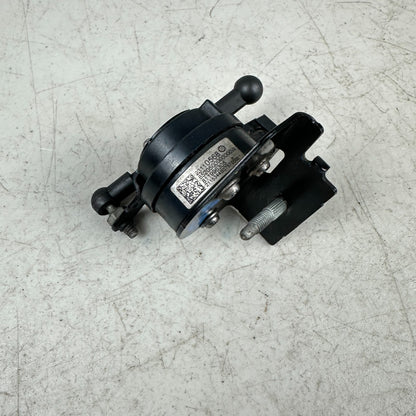 2014-2019 CHEVROLET CORVETTE C7 FRONT RIGHT SIDE HEADLIGHT LEVEL RIDE SENSOR OEM