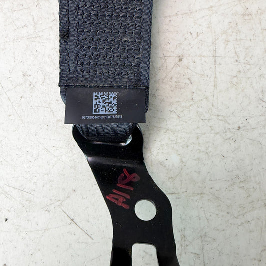 2017-2020 MASERATI LEVANTE REAR LEFT CENTER SEAT BELT BUCKLE END 06700995440 OEM