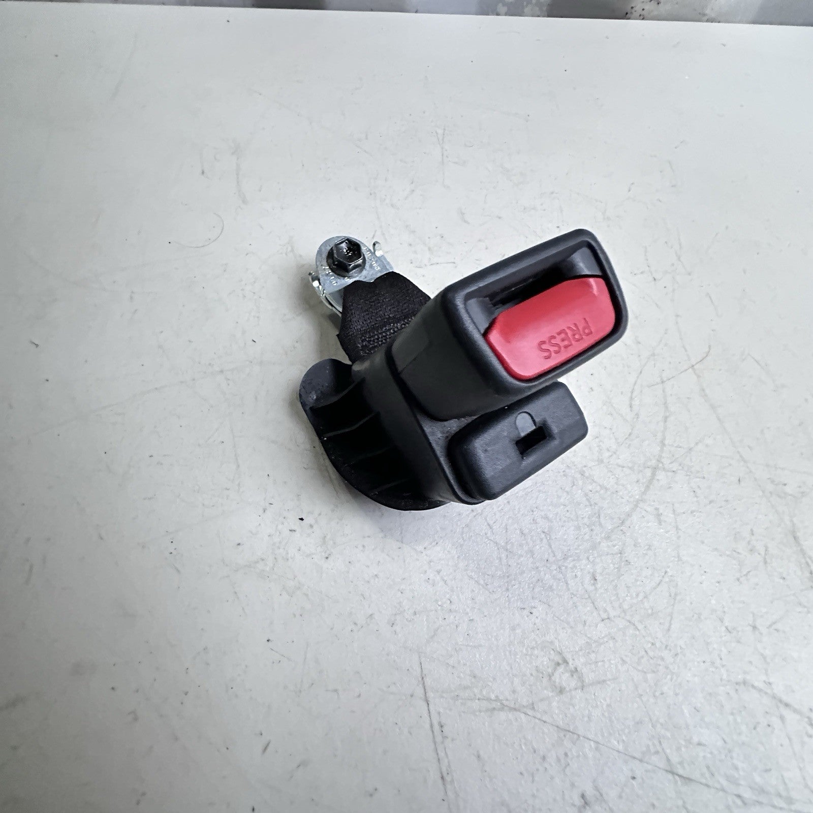 2022-2022 Toyota Corolla Rear Right Passenger Seatbelt Buckle BLACK OEM