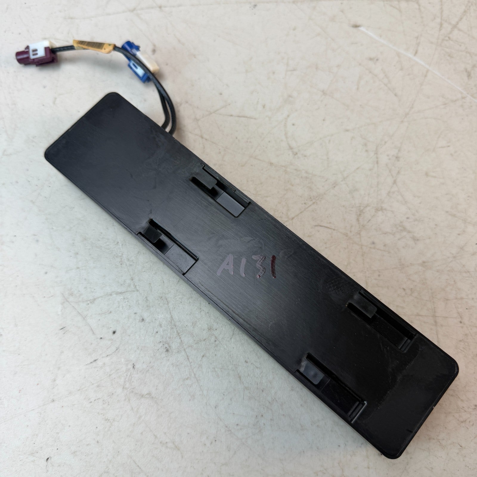 2005-2013 CHEVROLET CORVETTE C6 WINDSHIELD RADIO NAVIGATION GPS ANTENNA MODULE
