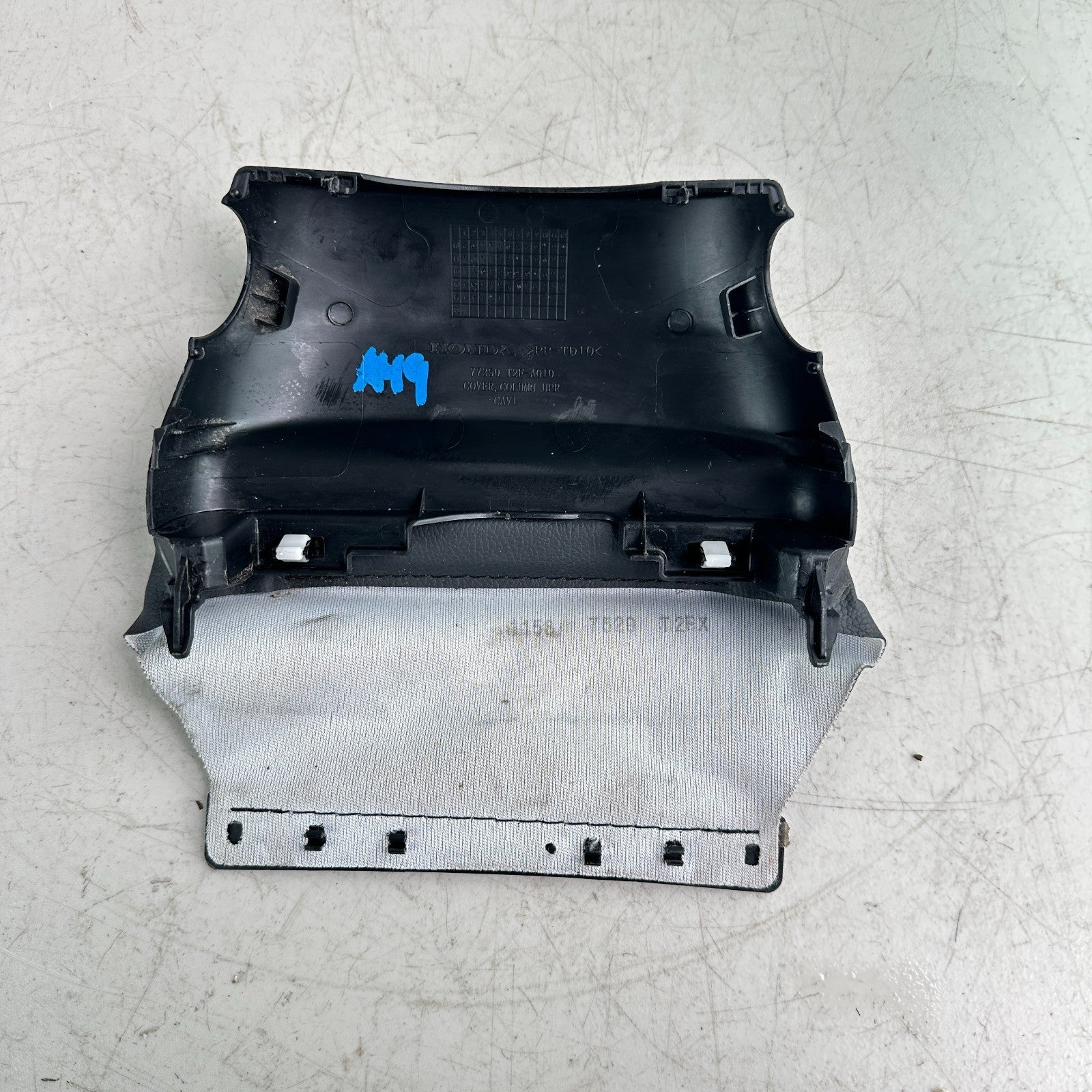 2013-2017 HONDA ACCORD STEERING COLUMN UPPER SURROUND COVER TRIM PANEL BLACK OEM