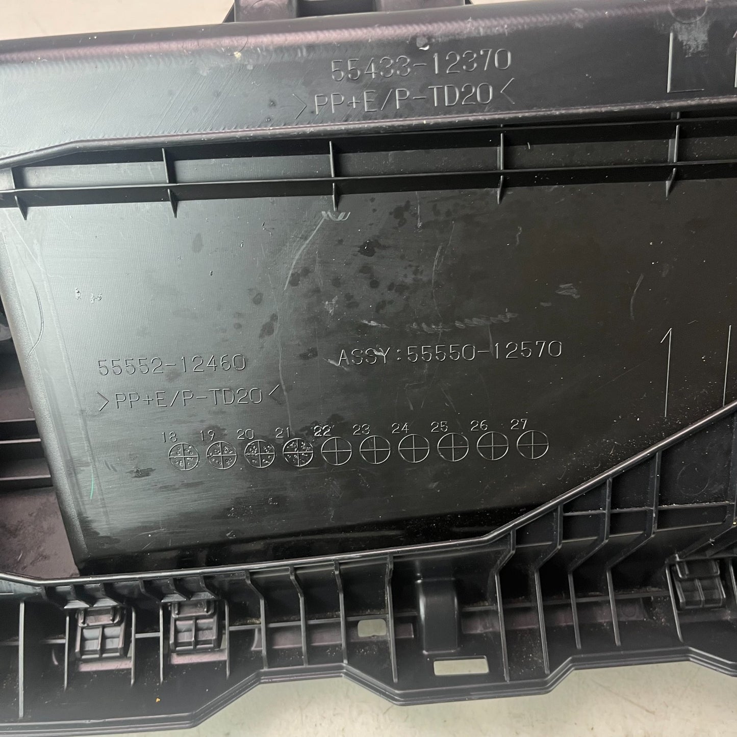 2020-2025 TOYOTA COROLLA DASHBOARD GLOVE BOX STORAGE COMPARTMENT 55433-12370 OEM