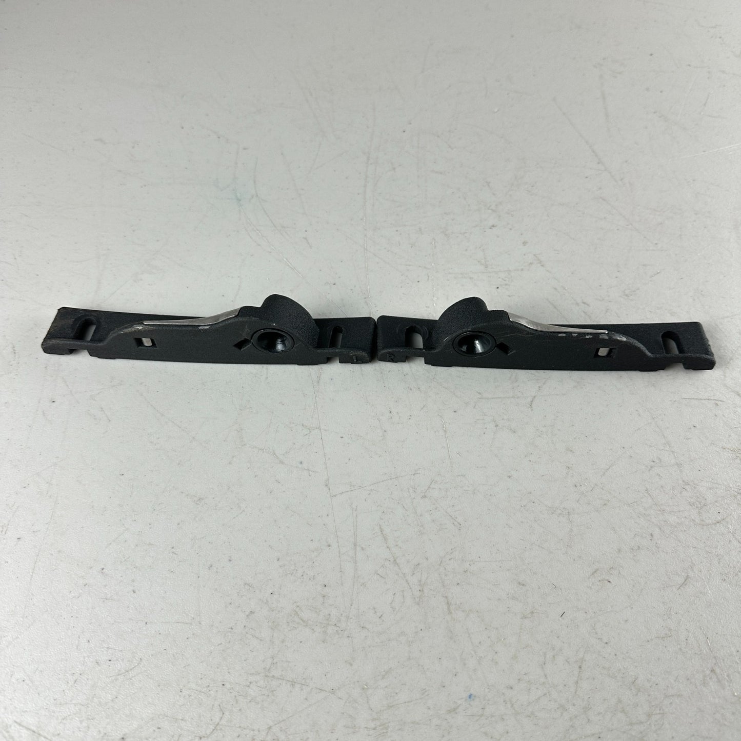 05-13 CHEVROLET CORVETTE FRONT LEFT & RIGHT TOP RAIL FOLDING LATCH STRIKERS OEM