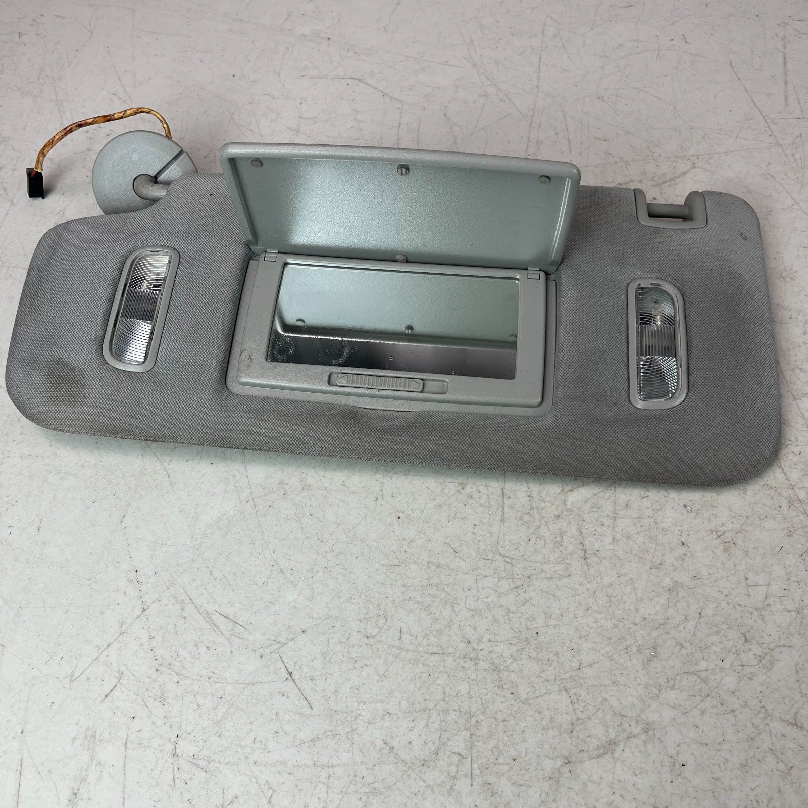 2008-2015 CADILLAC CTS-V FRONT LEFT SIDE INTERIOR SUNVISOR SUN VISOR SHADE OEM