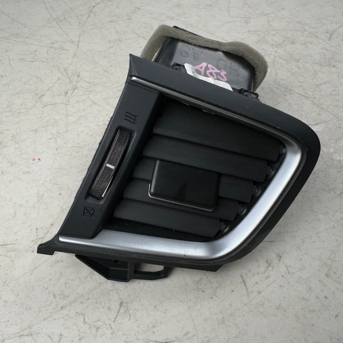 17-2022 HONDA CR-V  VTEC FRONT RIGHT DASH VENT REPLACEMENT 77620-TME-T2 OEM