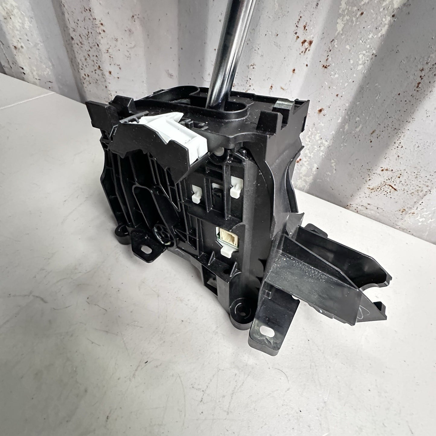 2020-2022 TOYOTA COROLLA FLOOR GEAR SHIFTER BLACK 2.0L AT FWD