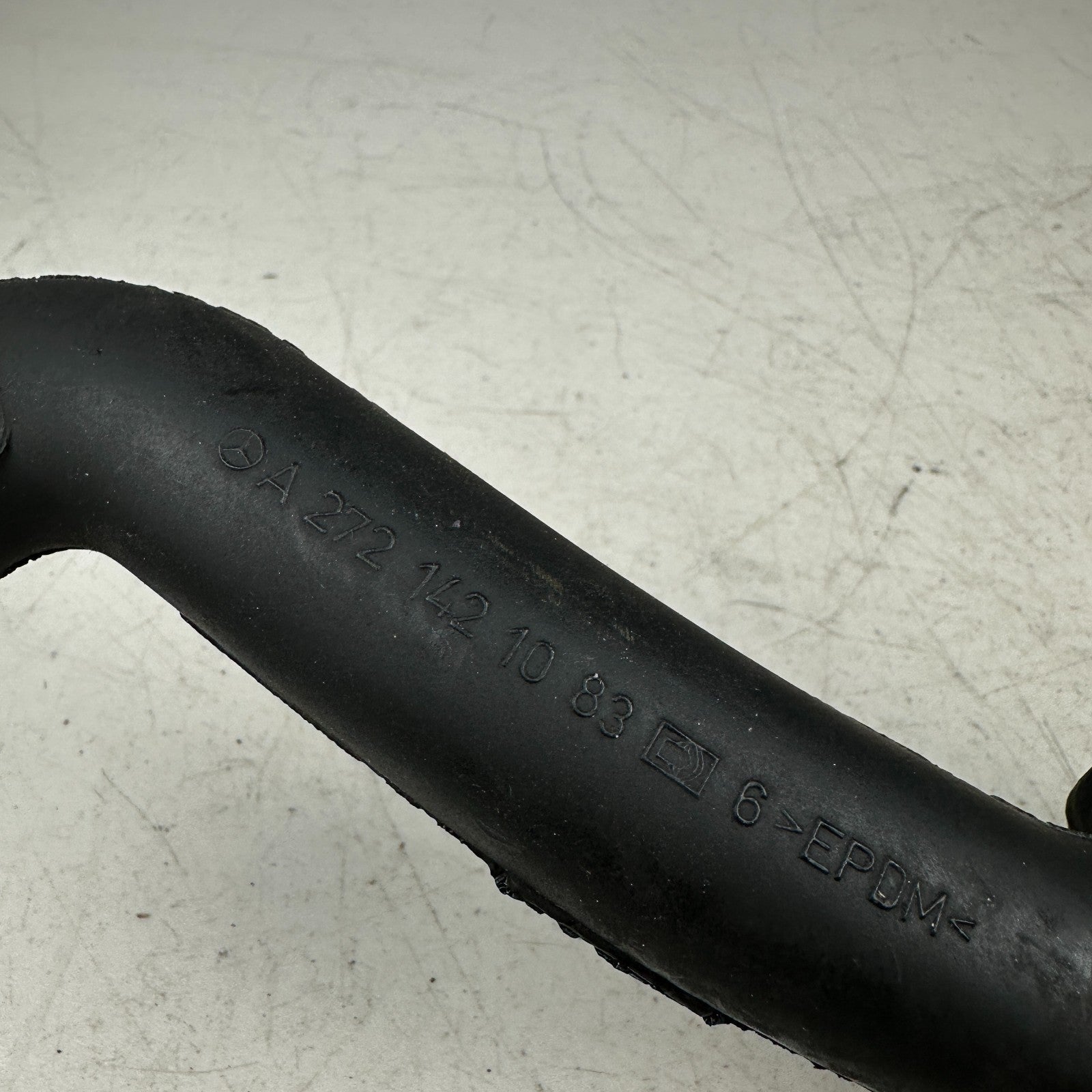 2005-2013 MERCEDES-BENZ C300 E350 AIR CLEANER INTAKE INJECTION BREATHER HOSE OEM