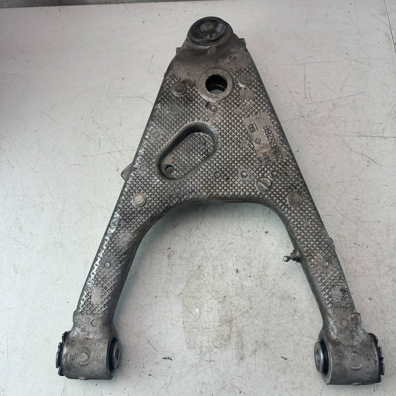 2014-2019 CORVETTE C7 REAR RIGHT PASSENGER SIDE LOWER SUSPENSION CONTROL ARM OEM