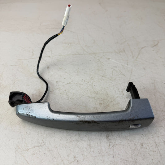 2016-2024 CHEVROLET CAMARO ZL1 FRONT LEFT DRIVER SIDE EXTERIOR DOOR HANDLE OEM