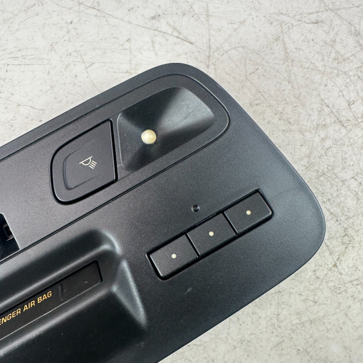 2016-2018 CHEVROLET CAMARO OVERHEAD CONSOLE MAP LIGHT W/ SUNROOF SWITCH 84026942