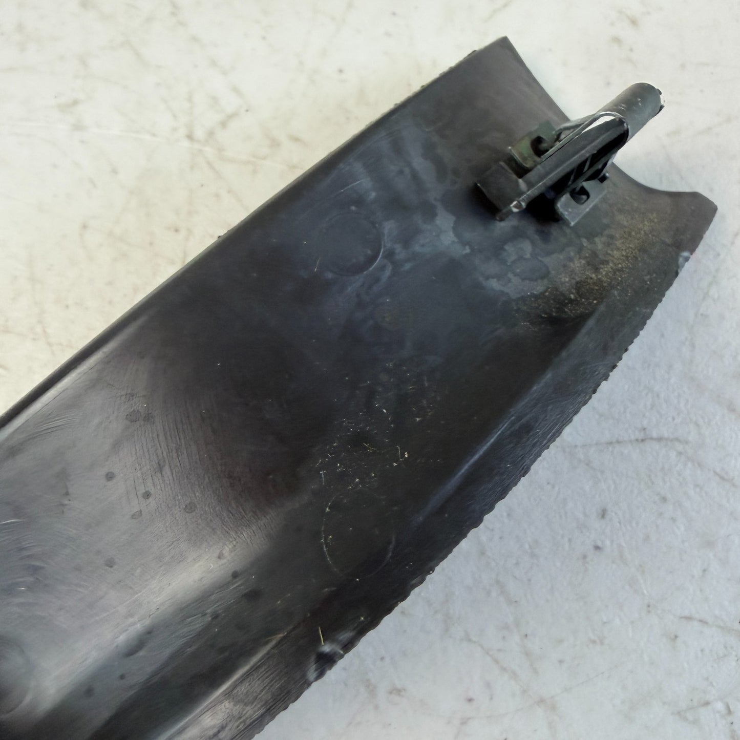 2005-2013 CHEVROLET CORVETTE LEFT SIDE LOWER B PILLAR COVER TRIM AAA38889 OEM