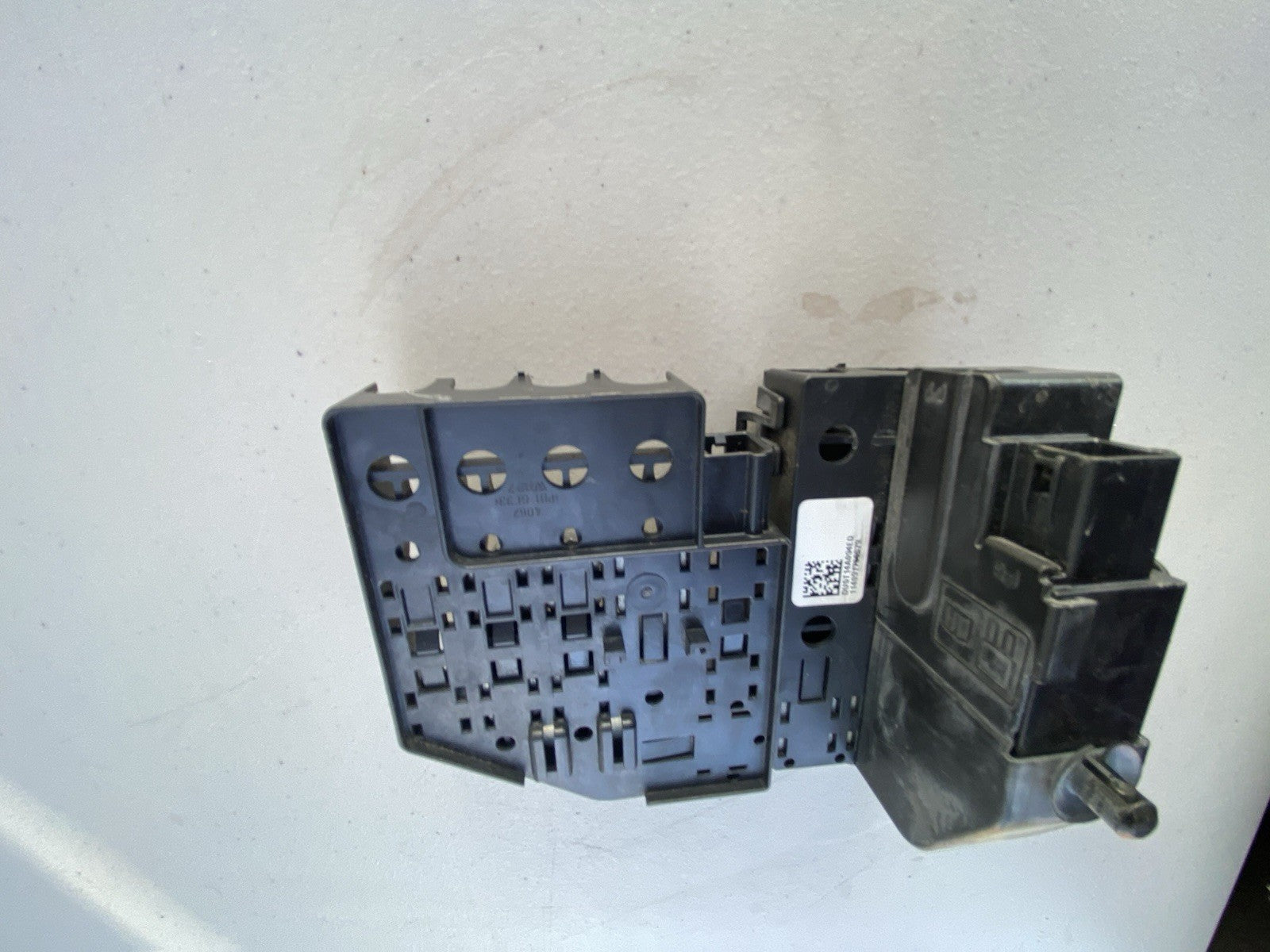 2013-2016 FORD FUSION BATTERY JUNCTION BLOCK  FUSE BOX OEM DU5T 14A094ED