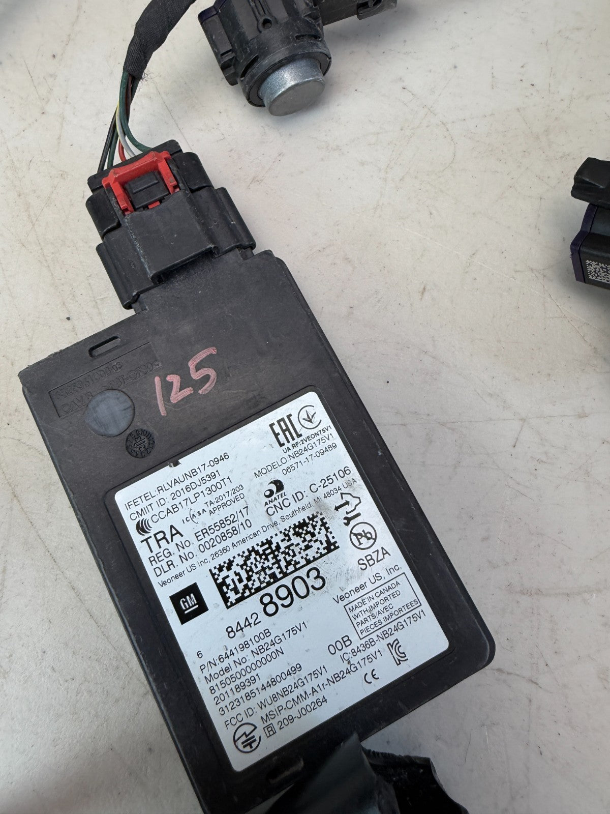 2019-2024 CHEVROLET CAMARO BLIND SPOT CONTROL MODULE W/ HARNESS 84428903 OEM