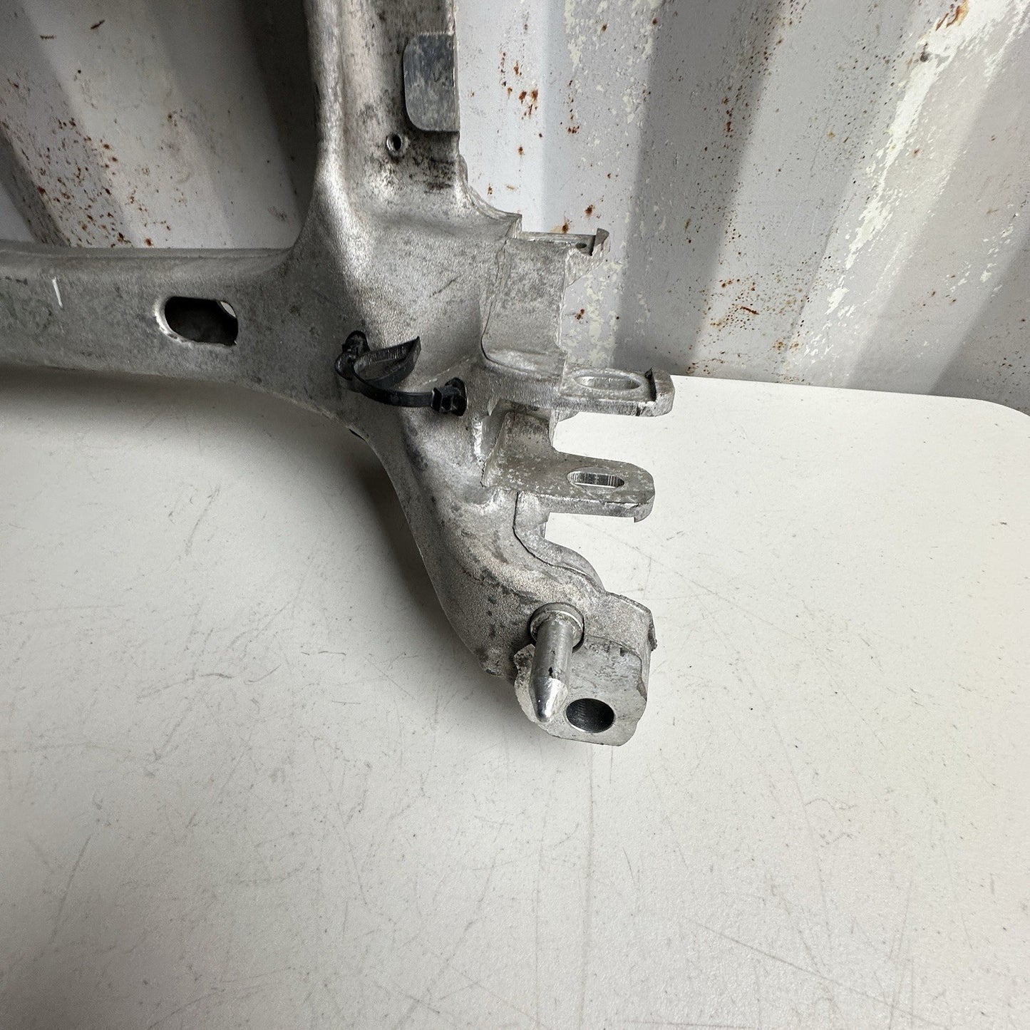 14-19 CHEVROLET CORVETTE C7 REAR SUBFRAME SUSPENSION CRADLE 23217711 OEM