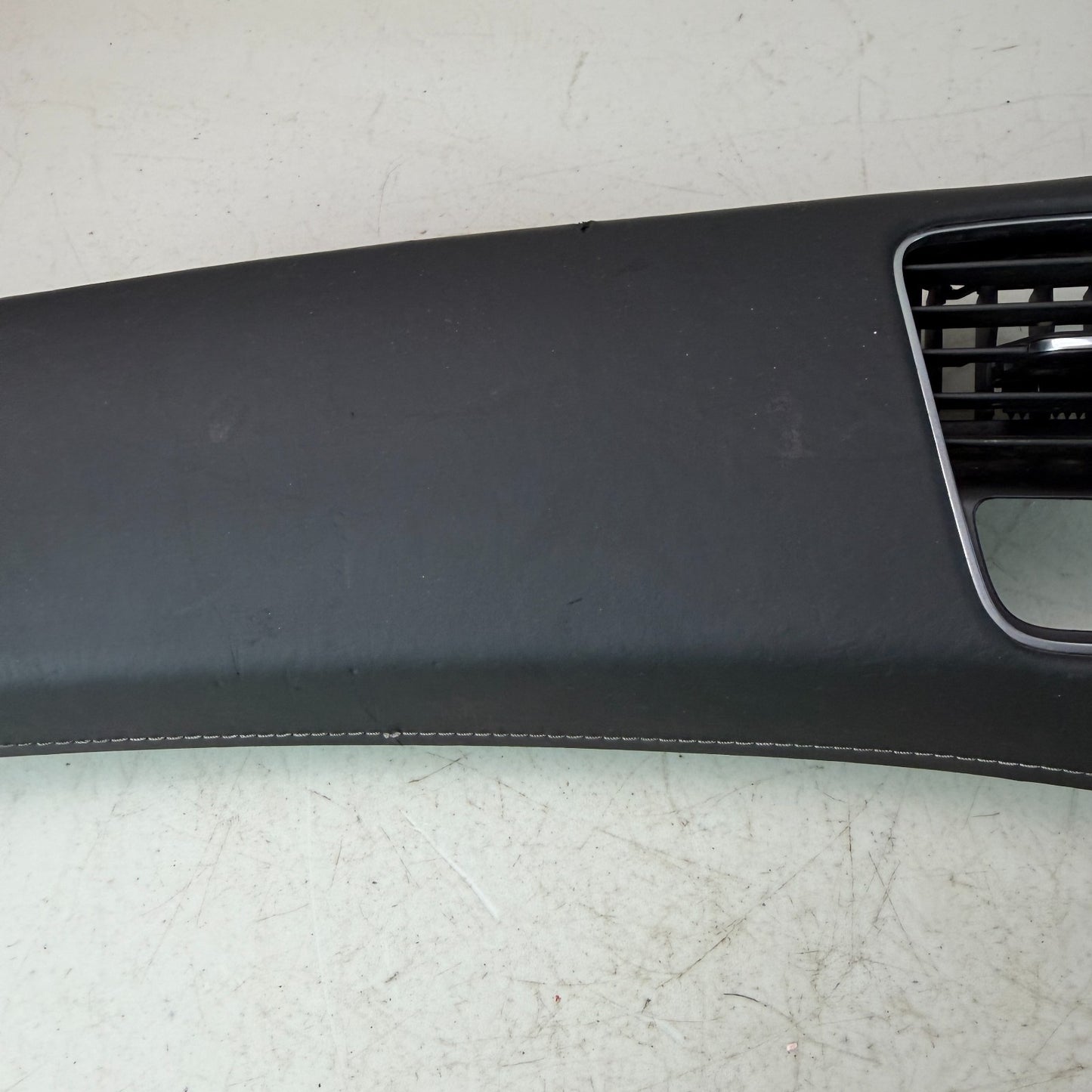 2014-2019 CHEVROLET CORVETTE C7 DASHBOARD INSTRUMENT PANEL VENT COVER TRIM OEM
