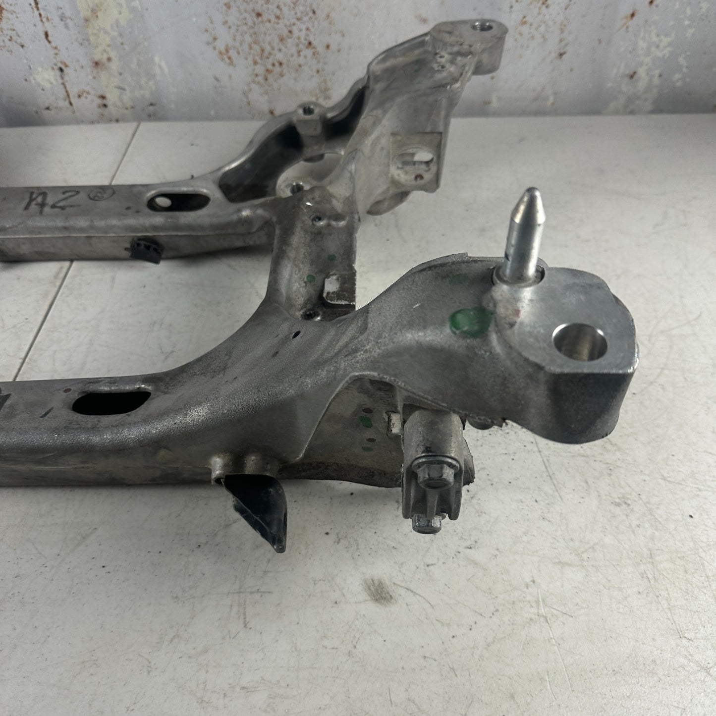 2014-2019 CHEVROLET CORVETTE C7 REAR SUSPENSION CRADLE SUBFRAME CROSS MEMBER OEM