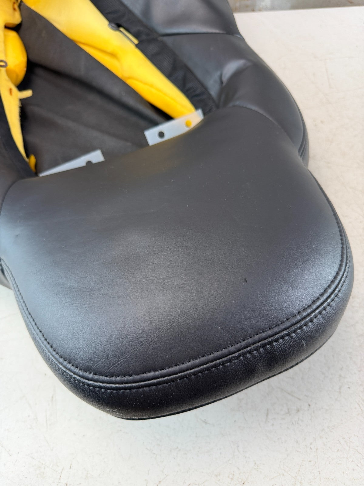 05-13 CHEVROLET CORVETTE C6 LEFT DRIVER SIDE UPPER BACKREST SEAT CUSHION BLACK