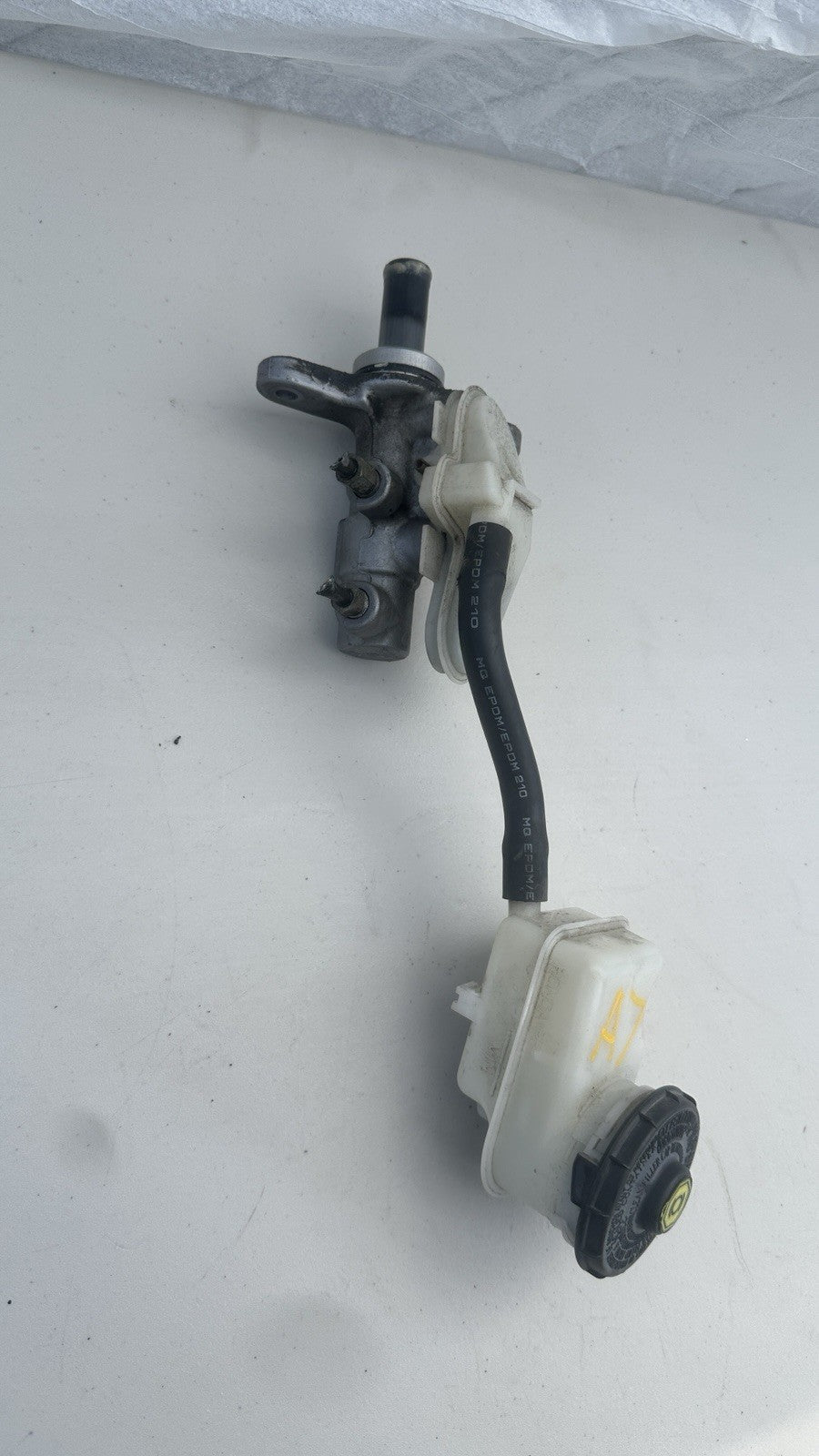 12 - 15 Honda Civic 1.8L Brake Master Cylinder Assembly OEM 46100TR3A01