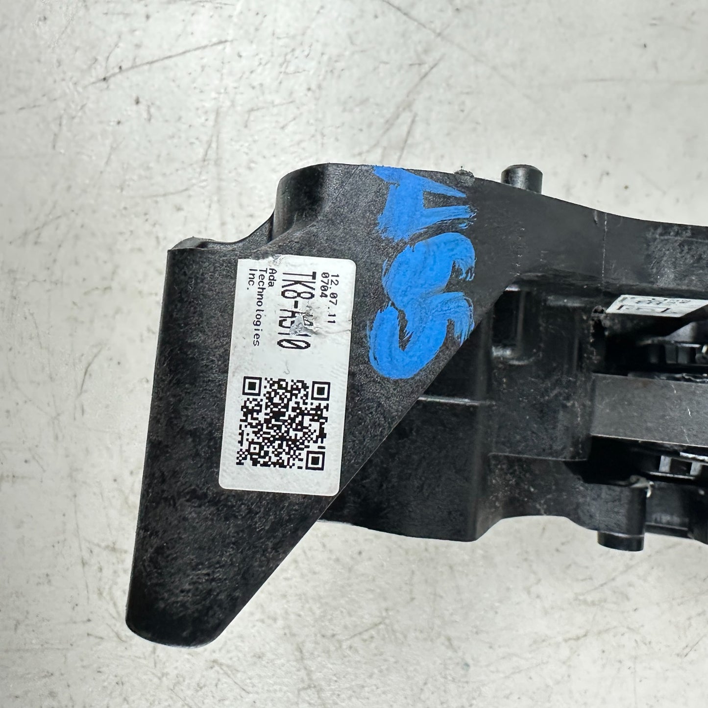 2011-2013 HONDA ODYSSEY FRONT AUTOMATIC FLOOR GEAR SHIFTER SELECTOR ASSEMBLY OEM