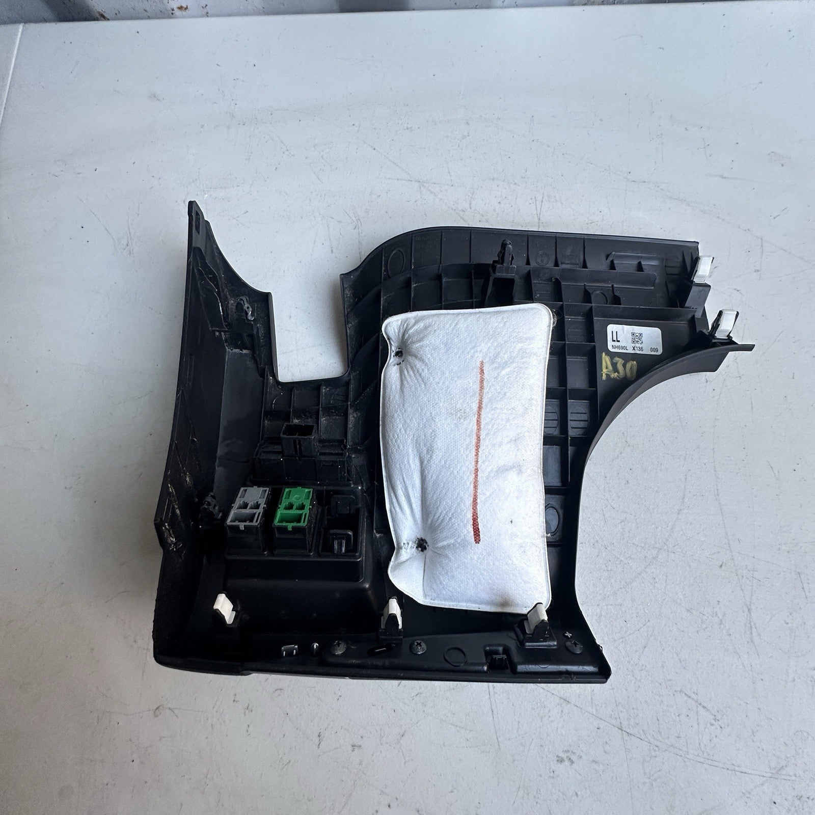 2015-2018 ACURA TLX DRIVER LEFT DASH LOWER KNEE PANEL COVER TRIM OEM