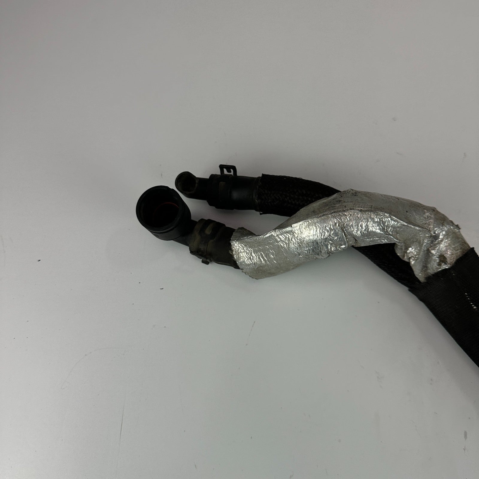 2014-2019 CHEVROLET CORVETTE C7 RADIATOR COOLANT RESERVOIR HOSE PIPES 22768503