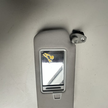 2016 2017 2018 KIA SORENTO DRIVER SIDE LEFT Sun Visor OEM 1 Peice 85220C6010
