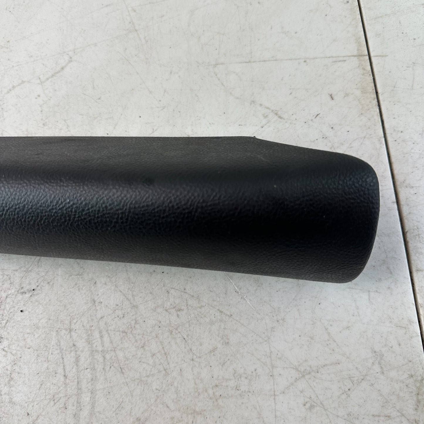 05-13 CHEVROLET CORVETTE C6 WINDSHIELD FRONT RIGHT A-PILLAR TRIM COVER PANEL OEM