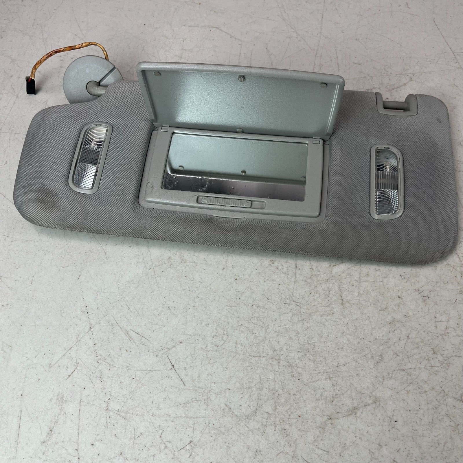 2008-2015 CADILLAC CTS-V FRONT LEFT SIDE INTERIOR SUNVISOR SUN VISOR SHADE OEM