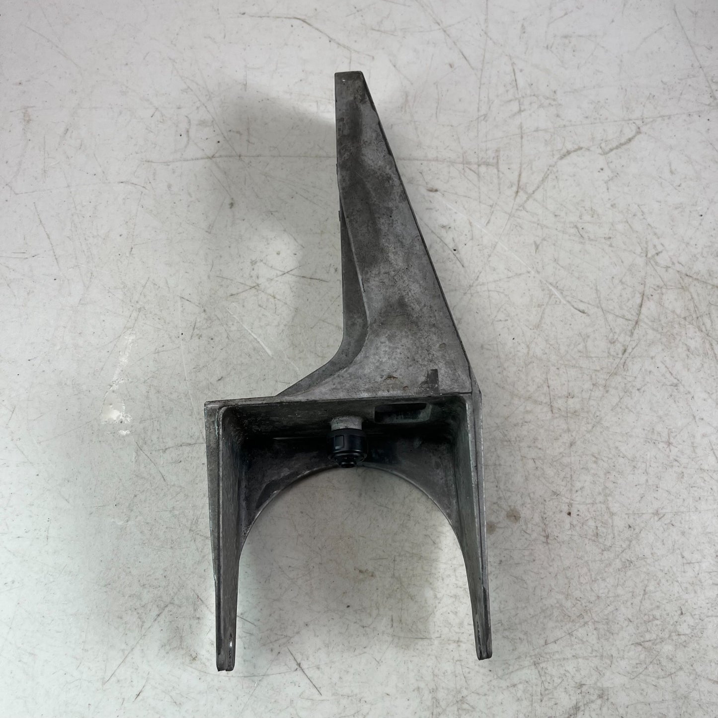 05-13 CHEVROLET CORVETTE ABS ANTI LOCK BRAKE PUMP SUPPORT BRACKET 10438259 OEM