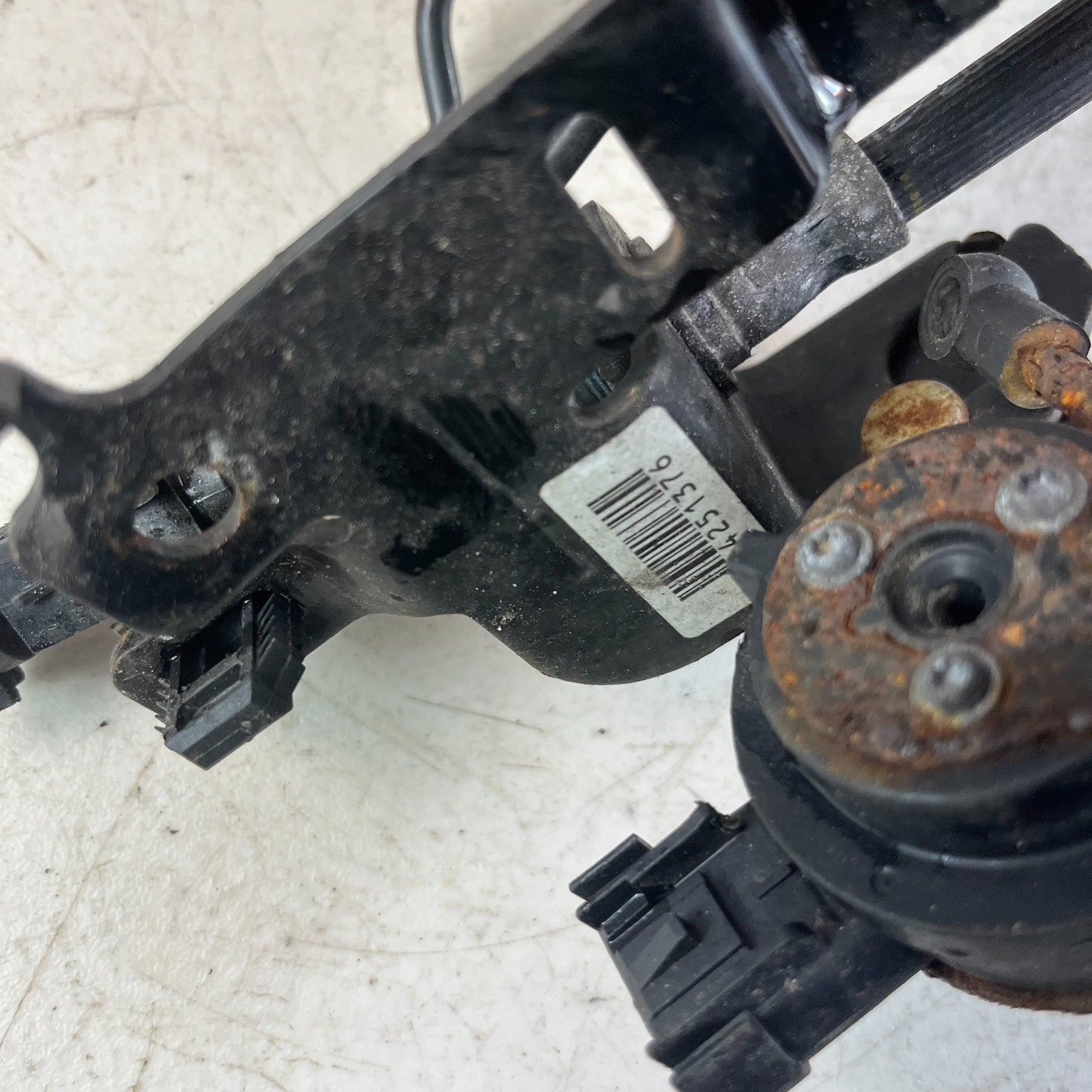 2014-19 CHEVROLET CORVETTE REAR LEFT SUSPENSION HEIGHT CONTROL LEVEL SENSOR OEM
