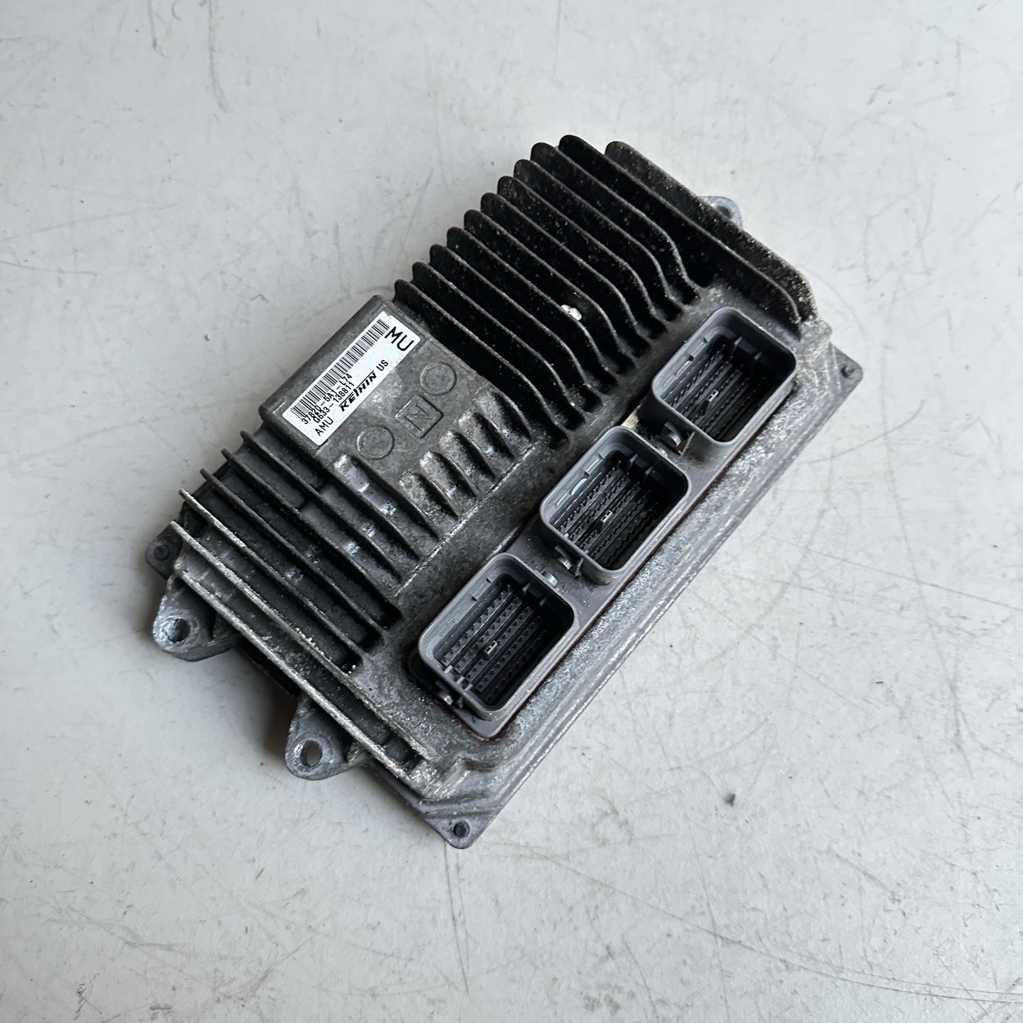 2015 Honda Accord Computer ECM Brainbox ECU OEM 37820- 5A1- L74 USED