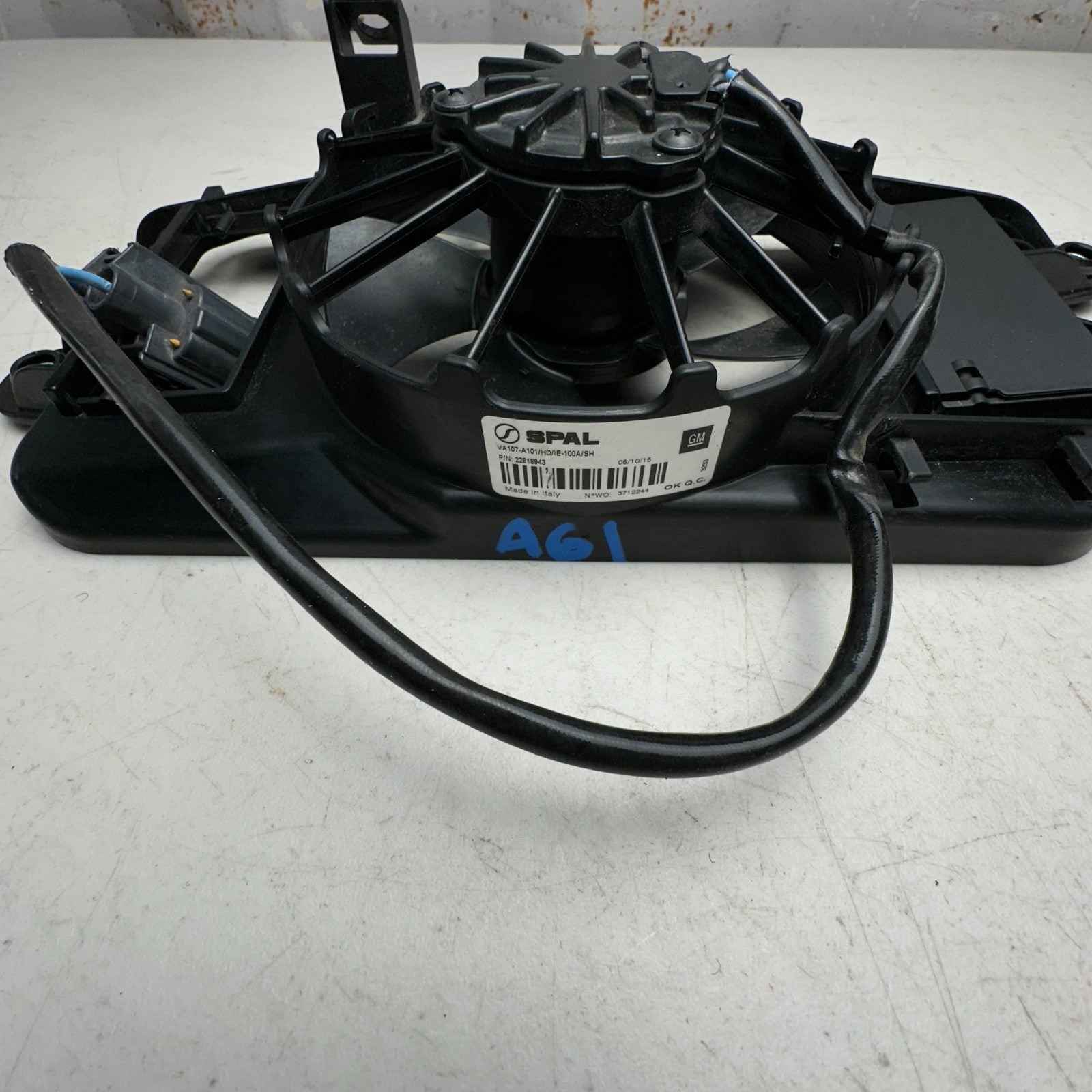 14-19 CHEVROLET CORVETTE AUTOMATIC TRANSMISSION COOLING FAN SHROUD ASSEMBLY OEM