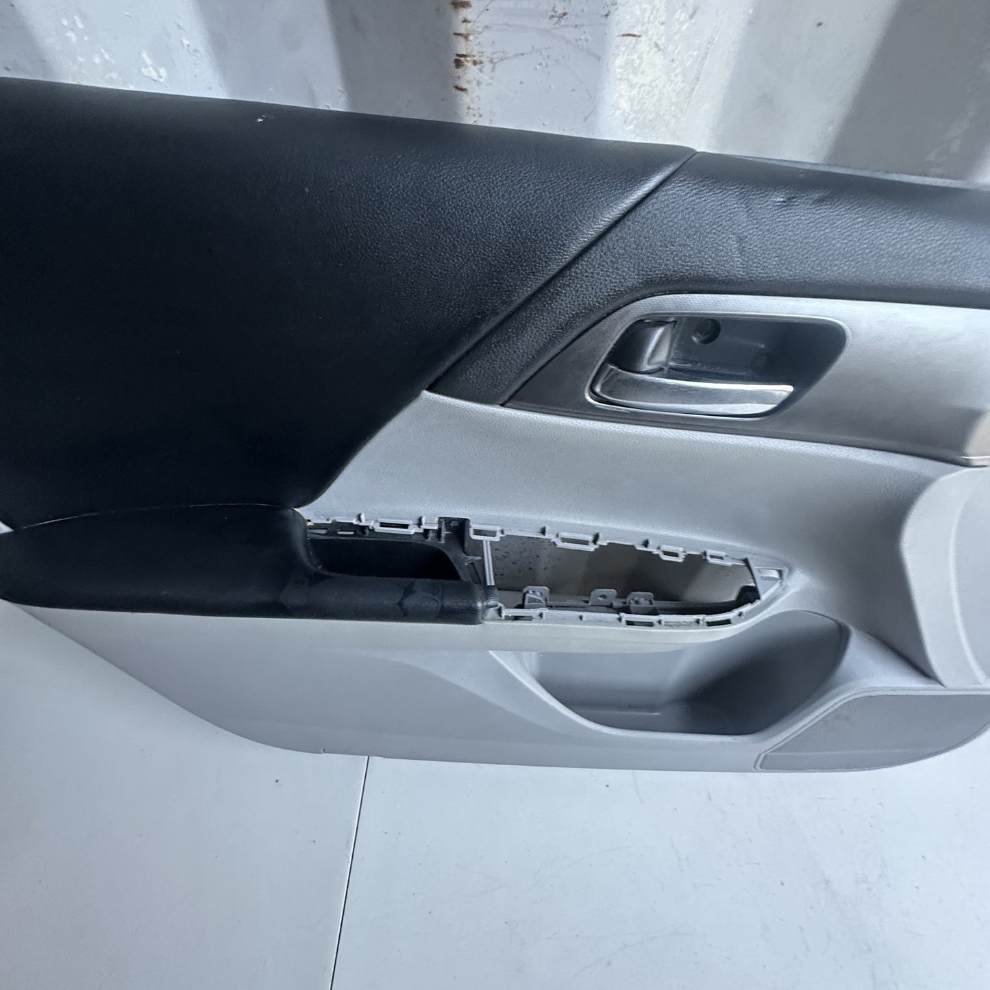 13-17 Honda Accord Front Left Driver Sedan Door Trim Panel GRAY/BLACK Leather