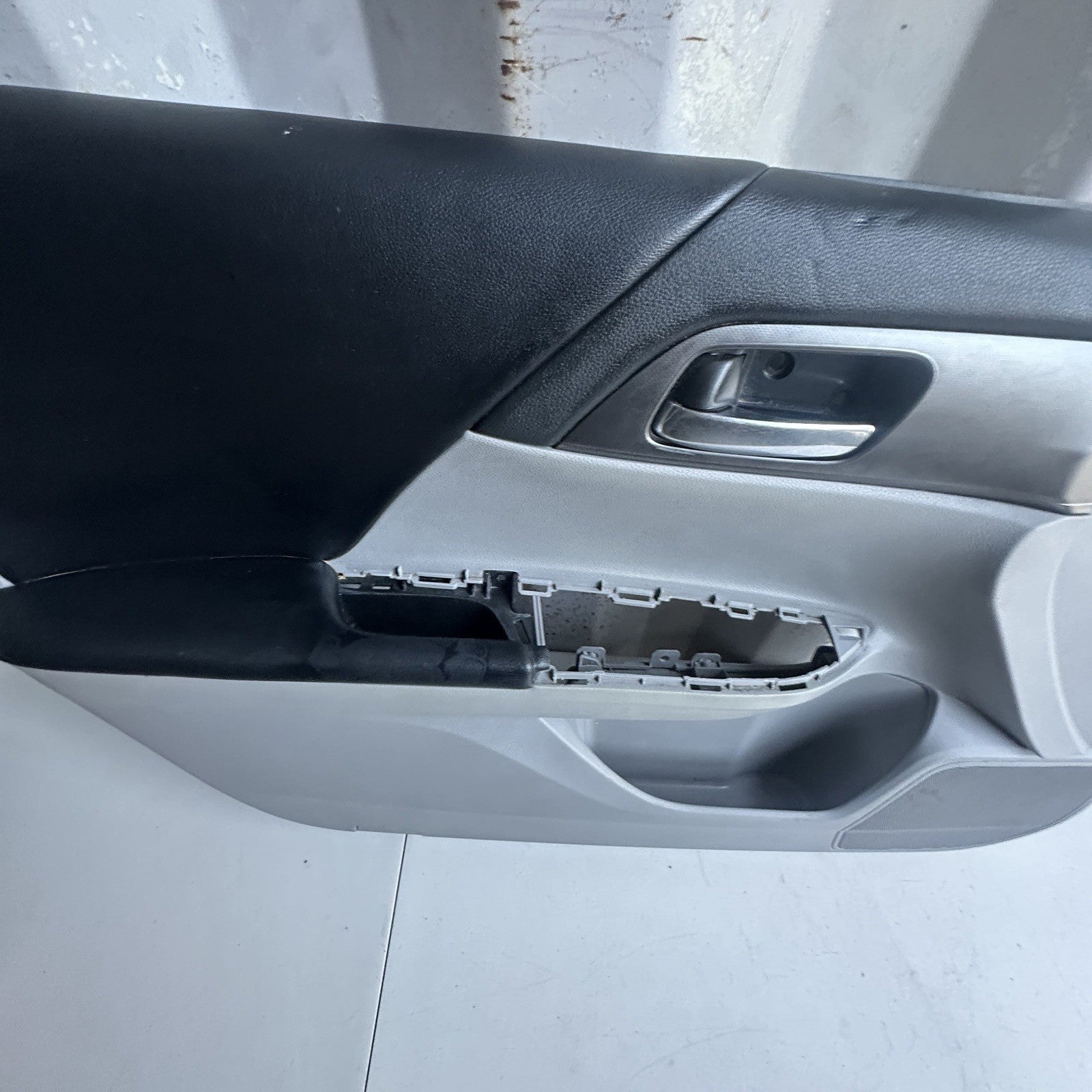 13-17 Honda Accord Front Left Driver Sedan Door Trim Panel GRAY/BLACK Leather