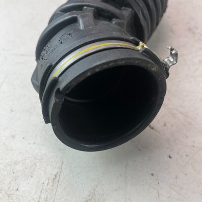 2017-2020 MASERATI LEVANTE LEFT TURBO INTAKE AIR CLEANER HOSE PIPE 670031928 OEM