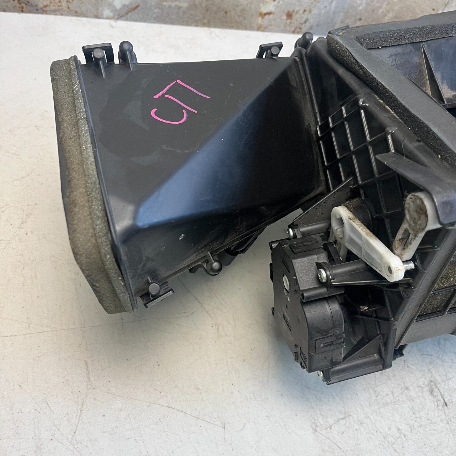 2008-2015 CADILLAC CTS-V AC A/C HEATER BLOWER MOTOR HOUSING BOX 25815339 OEM