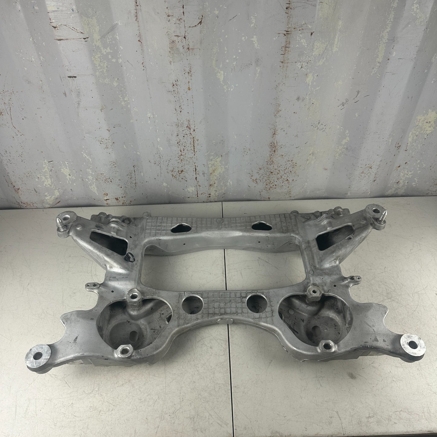 2014-2019 CORVETTE C7 FRONT ENGINE CRADLE SUSPENSION CROSSMEMBER 23314300 OEM