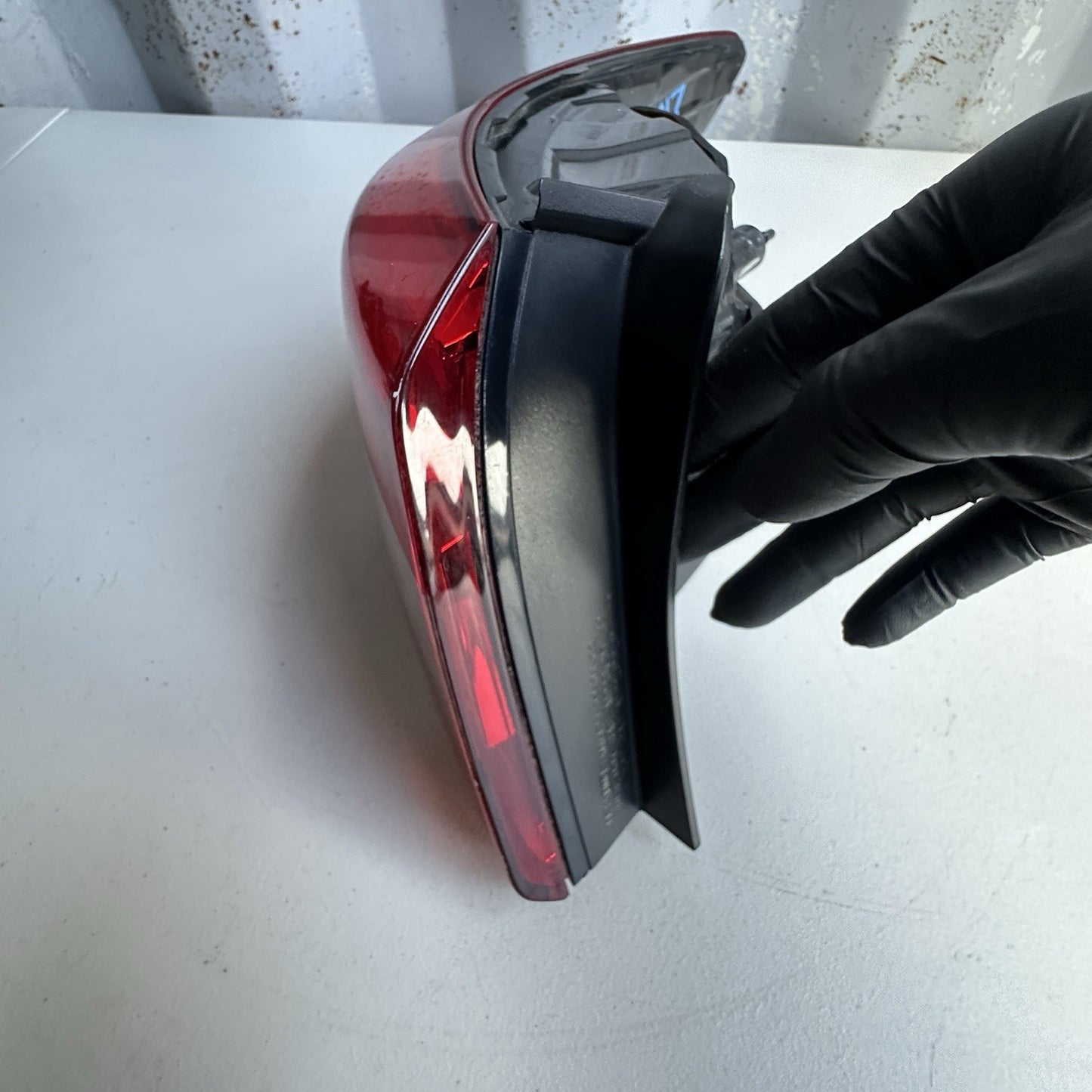 2015 2016 2017 HYUNDAI SONATA LEFT DRIVER SIDE QUARTER TAIL LIGHT OEM