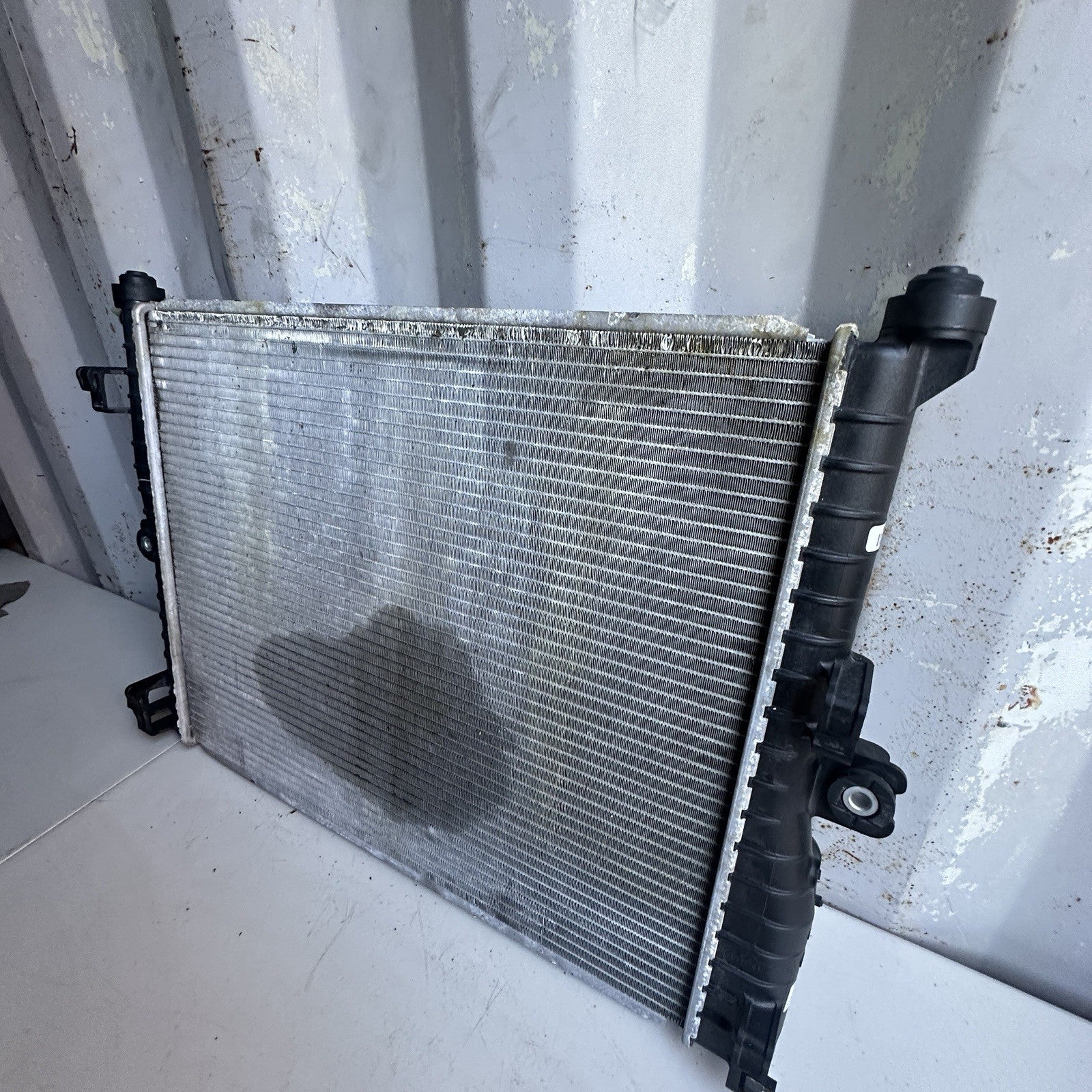 14-19 Chevrolet Corvette C7 Z06 Grand Sport engine Cooling Radiator OEM USED