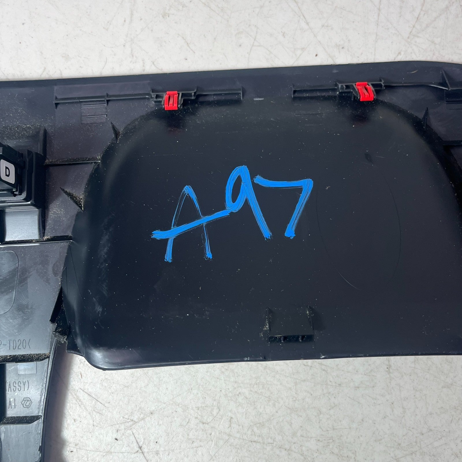 2019 - 2022 TOYOTA COROLLA DASH LEFT SIDE STEERING COLUMN LOWER COVER PANEL OEM