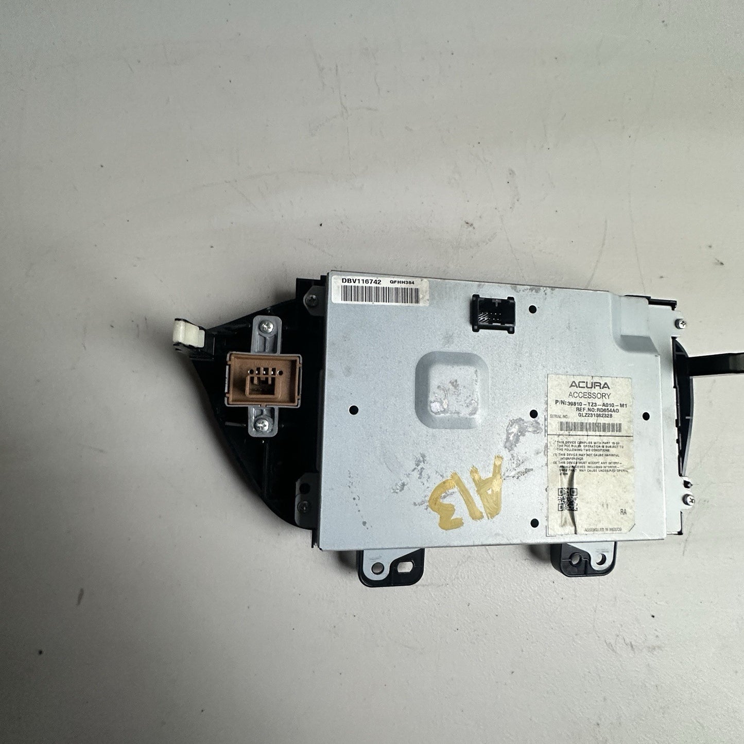 Fits 15-18 TLX Info-GPS-TV Screen 8" Upper Display Screen