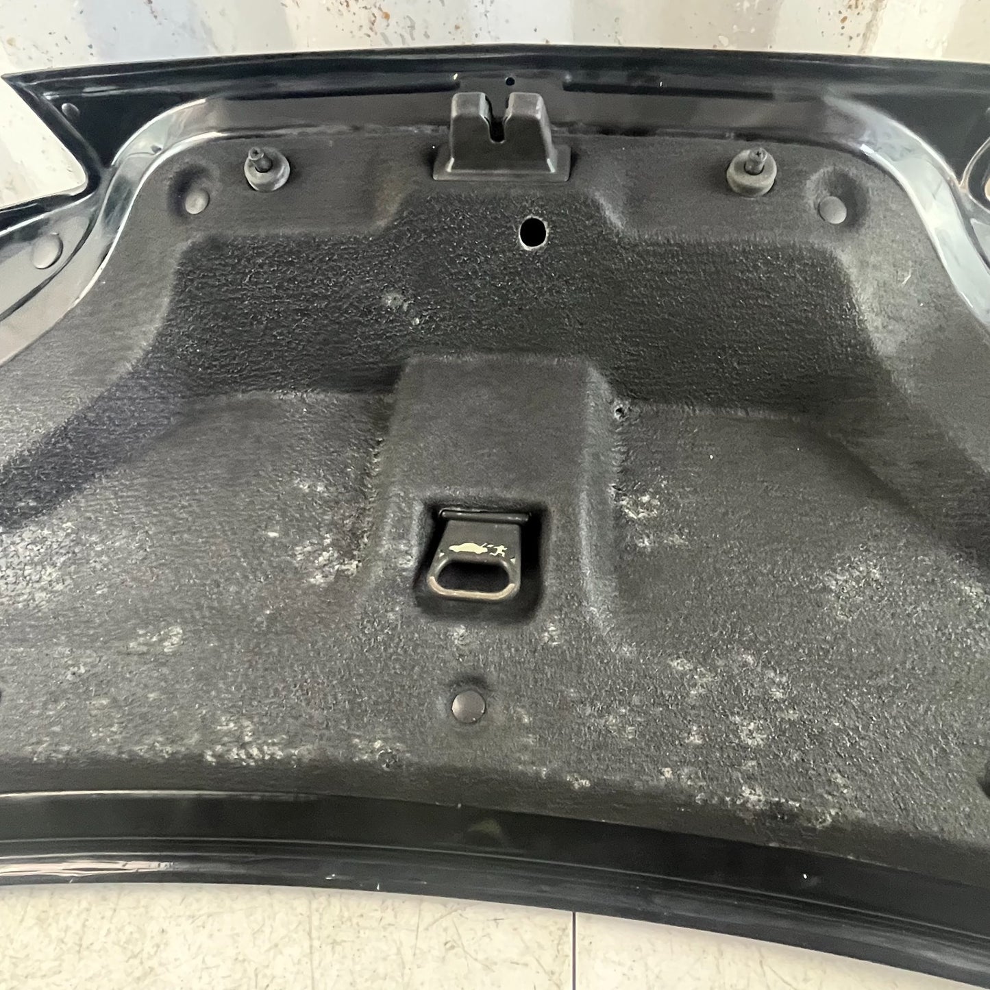 2016-2024 CAMARO SS REAR TRUNK DECK LID PANEL WITH WING SPOILER ASSY BLACK OEM