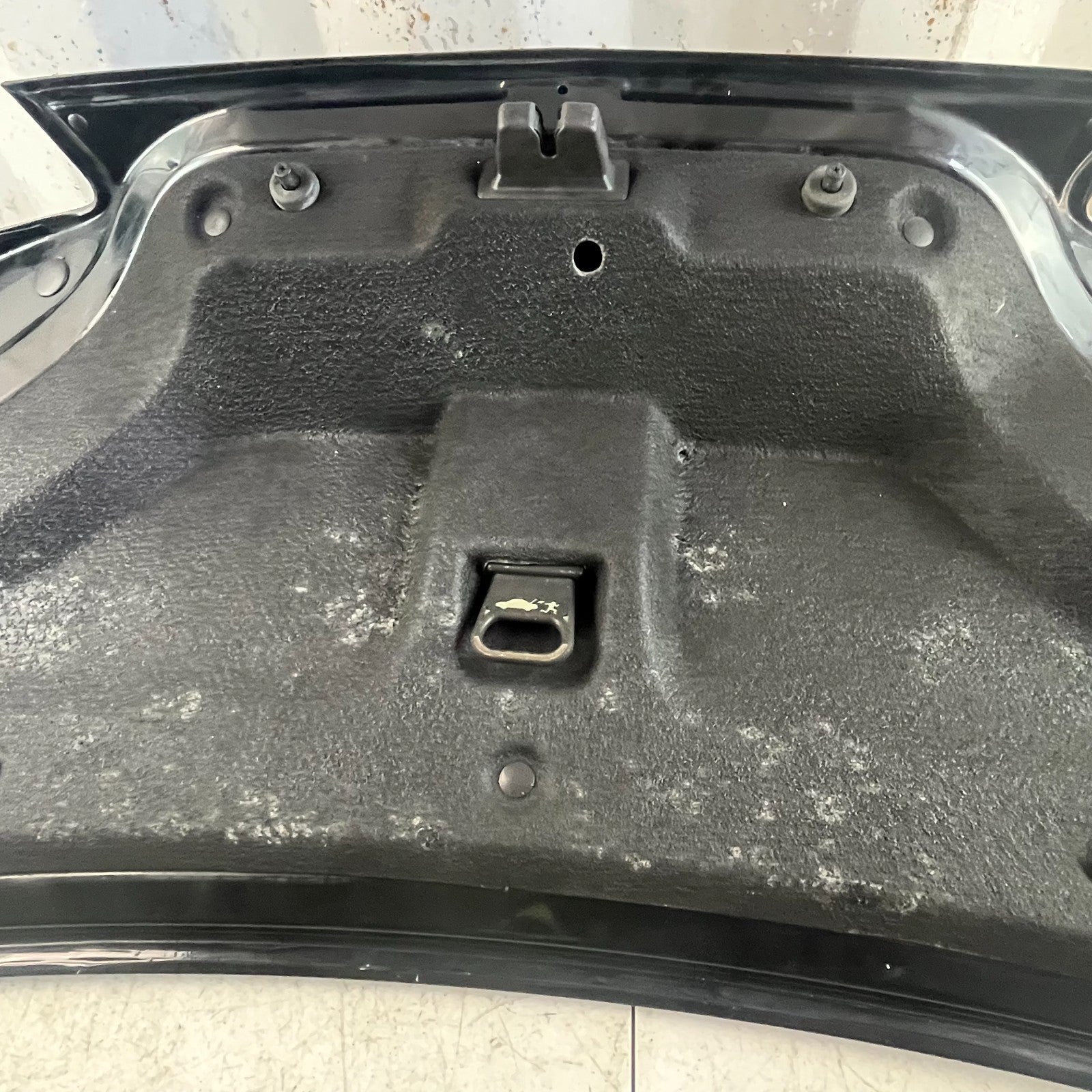2016-2024 CAMARO SS REAR TRUNK DECK LID PANEL WITH WING SPOILER ASSY BLACK OEM