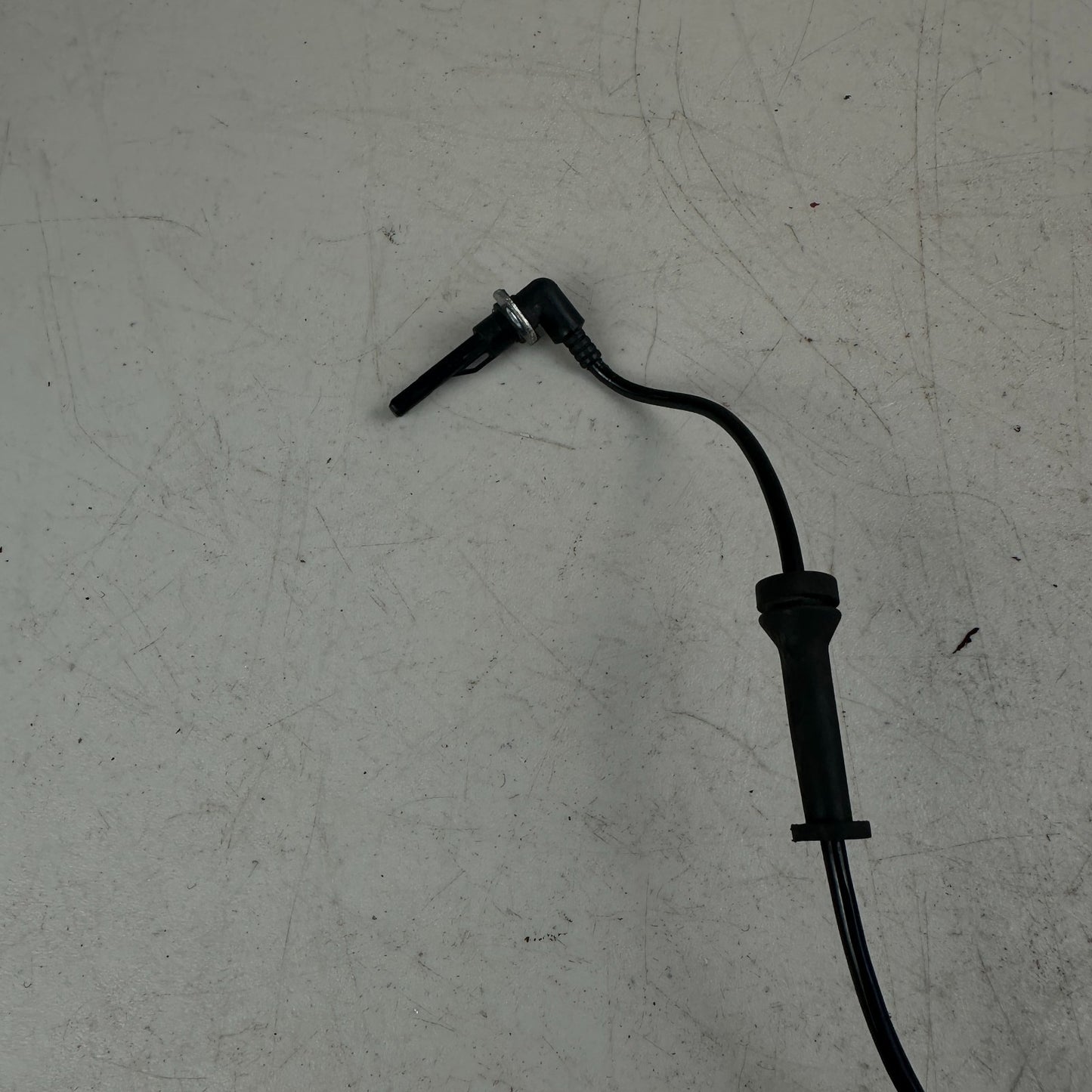 2014-2019 CHEVROLET CORVETTE C7 FRONT RIGHT SIDE ABS WHEEL SPEED SENSOR OEM