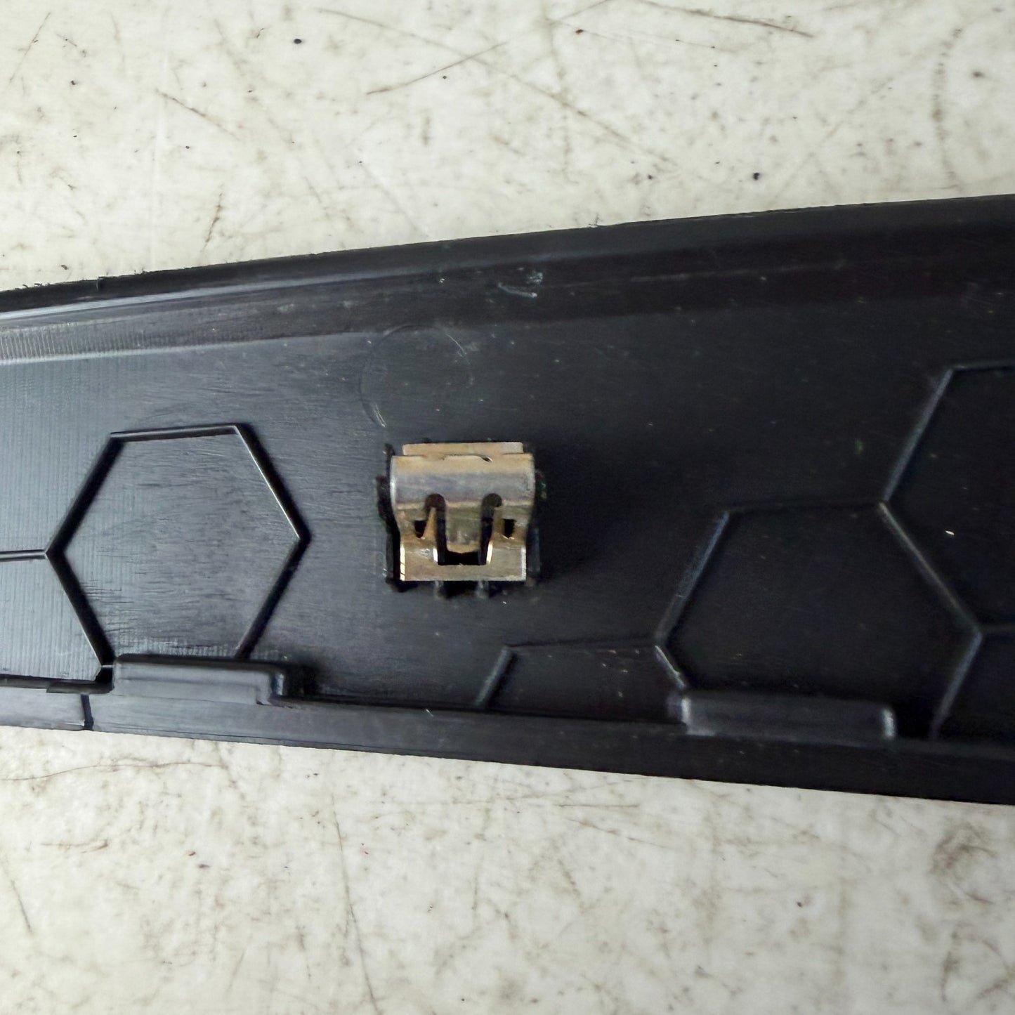 2016-2024 CHEVROLET CAMARO FRONT LEFT SIDE CENTER CONSOLE TRIM COVER PANEL OEM